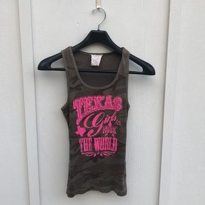 💞 Cute camo tank ☺️